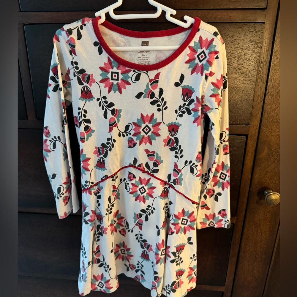 Preloved Tea Collection dress in 4T
